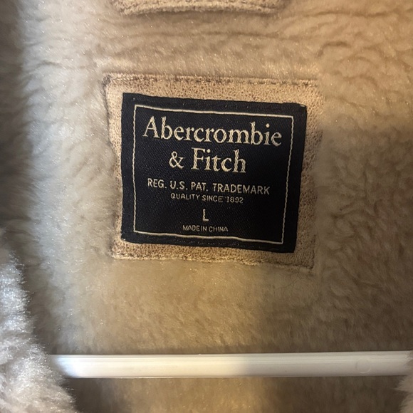 Abercrombie & Fitch Cream Teddy Jacket - Picture 7 of 7